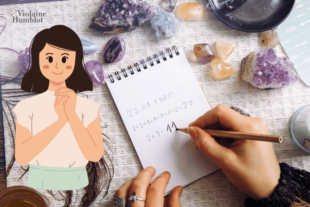 femme qui recoit son thème numérologique